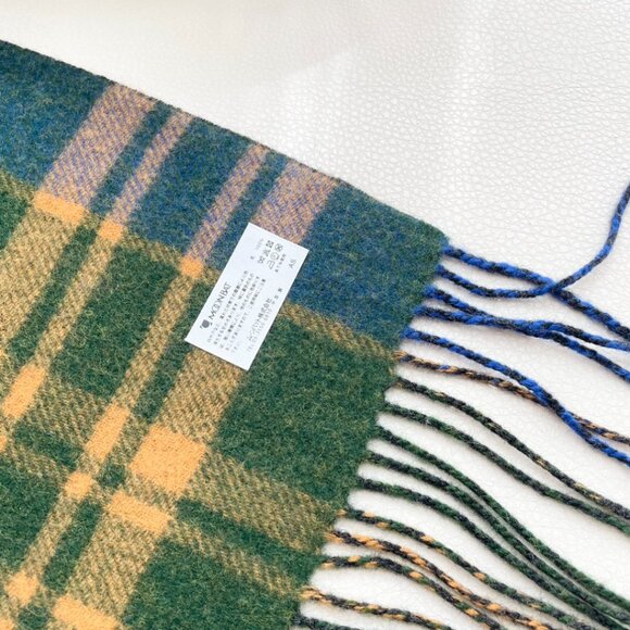 Vivienne Westwood scarf/shawl - Picture 7 of 7